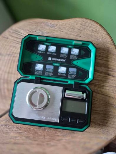 UNIWEIGH High-Precision Digital Milligram Scale