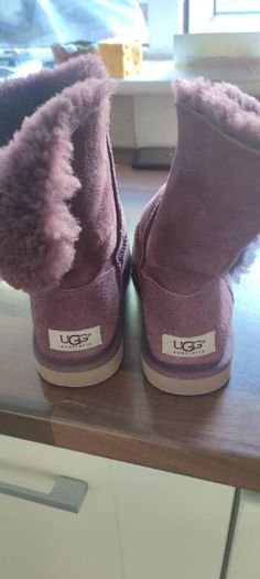 ladies UGG boots