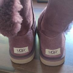 ladies UGG boots