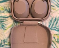 WH-1000XM5 Wireless Noise Cancelling Headphones