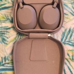 WH-1000XM5 Wireless Noise Cancelling Headphones