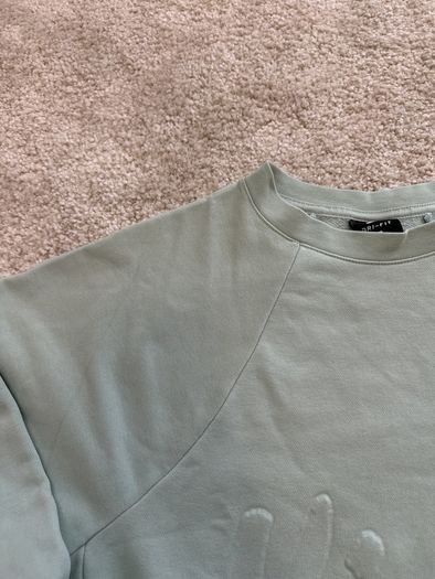 NIKE light green top (S)