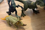 3 big dinosaurs