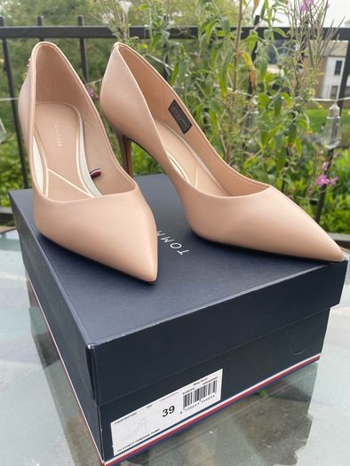 Hilfiger high heel shoes