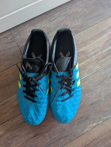 Adidas football boots 9.5uk