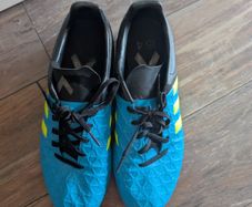 Adidas football boots 9.5uk