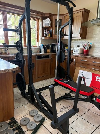 Without Doubt Best Gym Weightlifting Set Up, Power Squat Rack, Bench, Olympic Weights, Bars, Tri Dip!!!