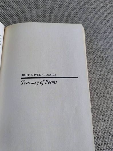 Treasury of Poems 1949 hardback 400 pages in very good condition with signs of wear on the cover see photos FREE STANDARD POSTAGE INCLUDED
