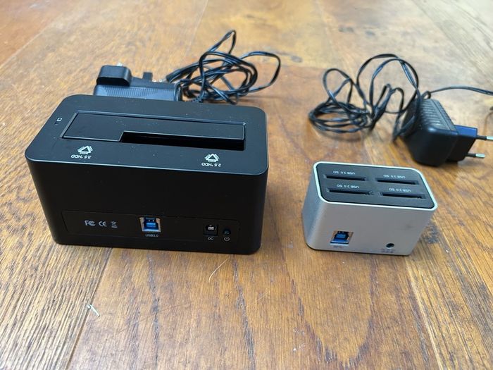 SATA & SD Formatting Docks
