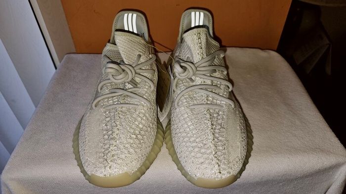 Authentic Brand New Yeezy 350 Light UK9