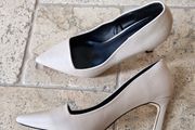 Nude shoes