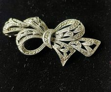 Brooch