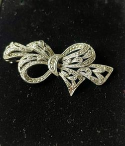 Brooch