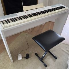 A full 88-key digital piano (gear4music brand)