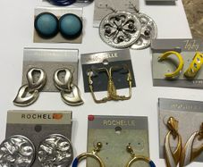 Ear rings  pierced ears job lot