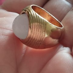 Beautiful vintage ring.