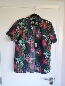 Hawaiian shirt, size L