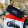 JBL Charge 6 portable Bluetooth speaker Image 7