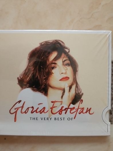 Gloria Estefan CD - The Very Best Of  (NEW)