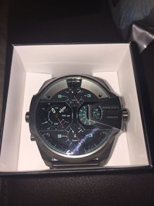 Diesel Uber Chief Gunmetal Watch broken