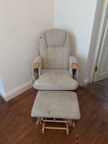 Nursing Chair with stool