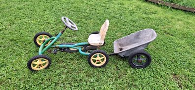 Berg John deere and trailer