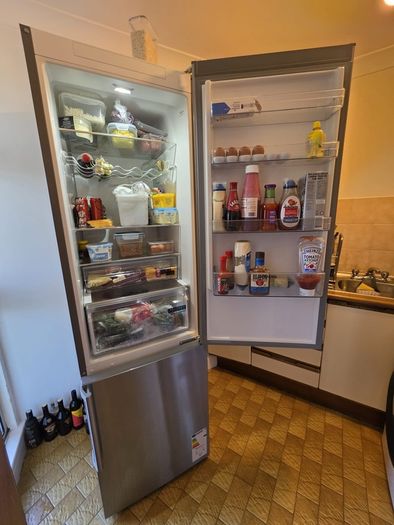 Siemens IQ300 NoFrost Fridge Freezer