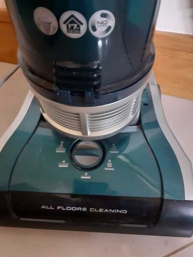 Vacuum Cleaner