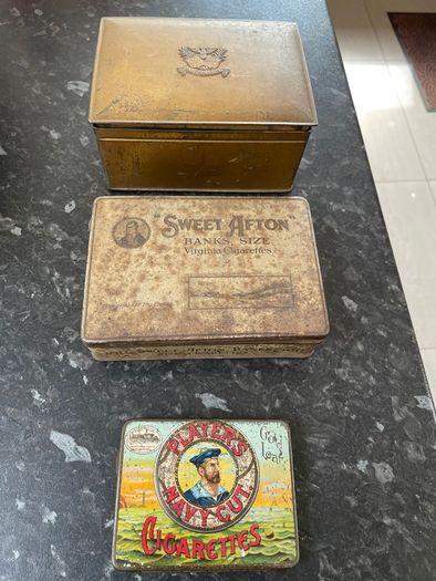 Cigarette tins