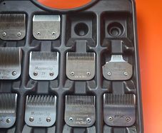 10 x used blades and Andis Dog Grooming Case - Andis - Masterclip - Groom Professional Equipment