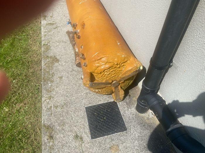 Stainless steel lagged cylinder