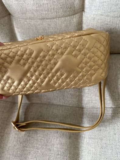 Gold quilted Punt Roma bag