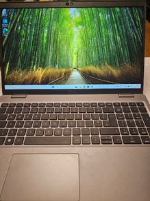 Dell Latitude 5530  i5 12th Gen  8GB  256GB SSD