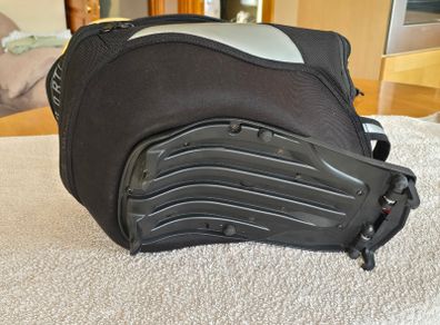 BMW rail system tankbag