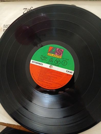 Led zeppelin albums II and IV(US)