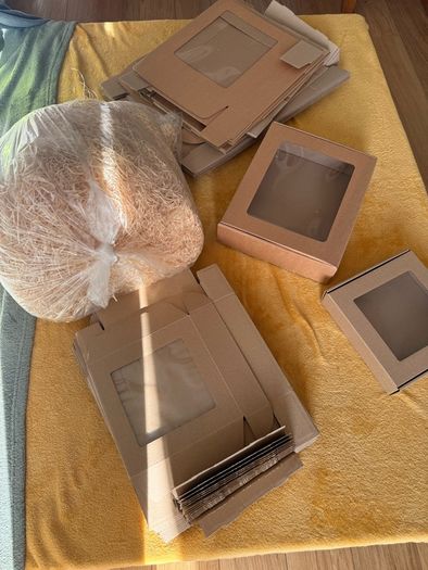 wrapping boxes