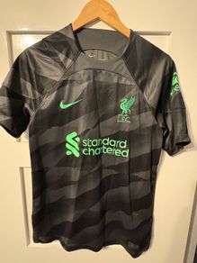 Liverpool goalkeeper 23/24 home jersey