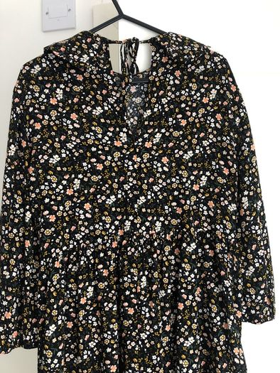 Dress size 4-6 like new