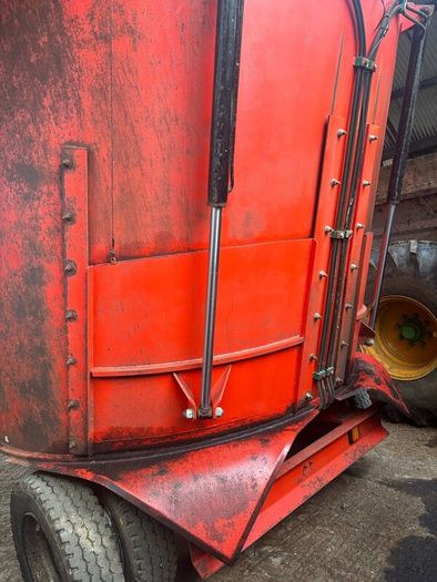 Dtec diet feeder