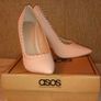 High heel shoes Image 3