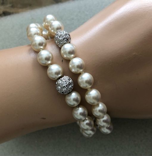 pearl bracelet