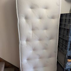 Single Matress