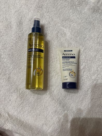 1 x Aveeno Body Oil Spray. 1 x Aveeno Hand Cream.
