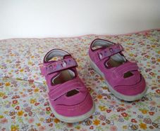 Sandals, size 22 (5,5)