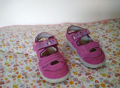 Sandals, size 22 (5,5)