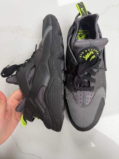 Nike Air Huarache "Black Volt" sneakers 42.5