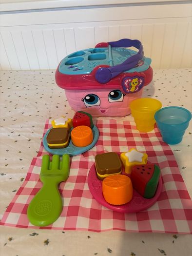 LeapFrog Shapes & Sharing Picnic Basket