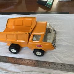 Tonka Tipper truck. Excellent condition.