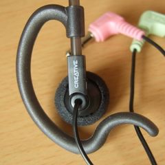 Creative's Corded Earpiece with microphone BRAND NEW!