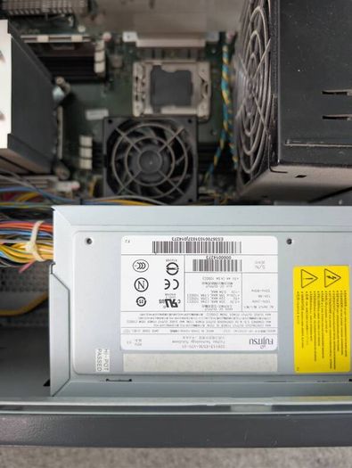 Fujitsu Celsius R570-2 Tower Workstation | Intel Xeon | 8GB ECC DDR3 | 500GB HDD | DVD Drive | Untested | Project/Homelab